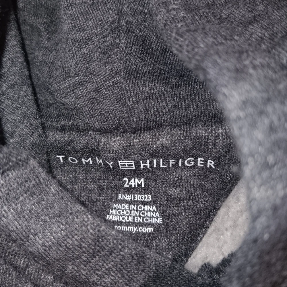 Tommy Hilfiger Baby boys infant child Black & Gray  hoodie 24 m